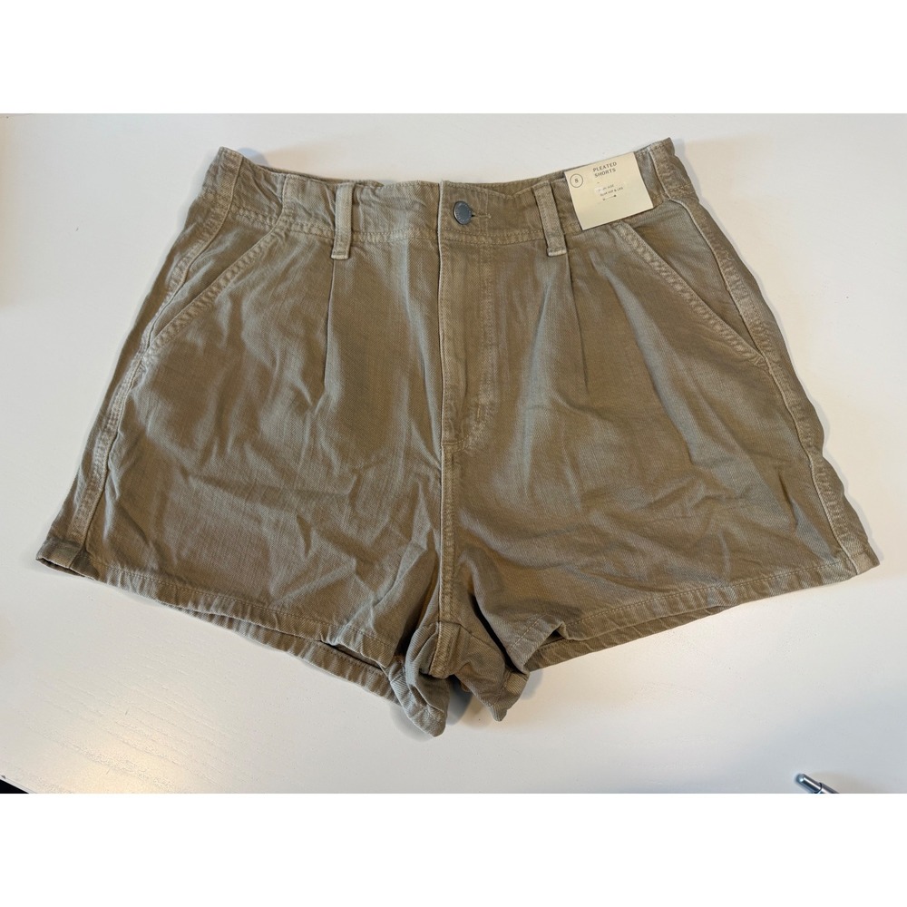 Universal Thread Khaki Pleated Shorts High Rise Slim Hip Leg Tan Size 8 NWT